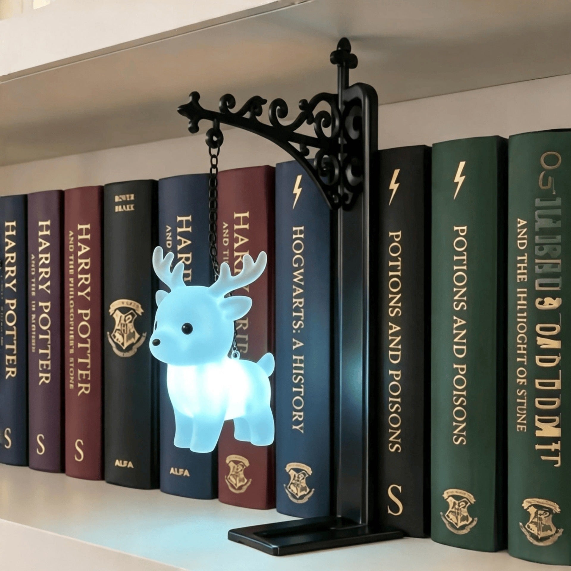 New cross-border Magic Owl Bookend Lamp hanging magic owl bookshelf lamp metal craft